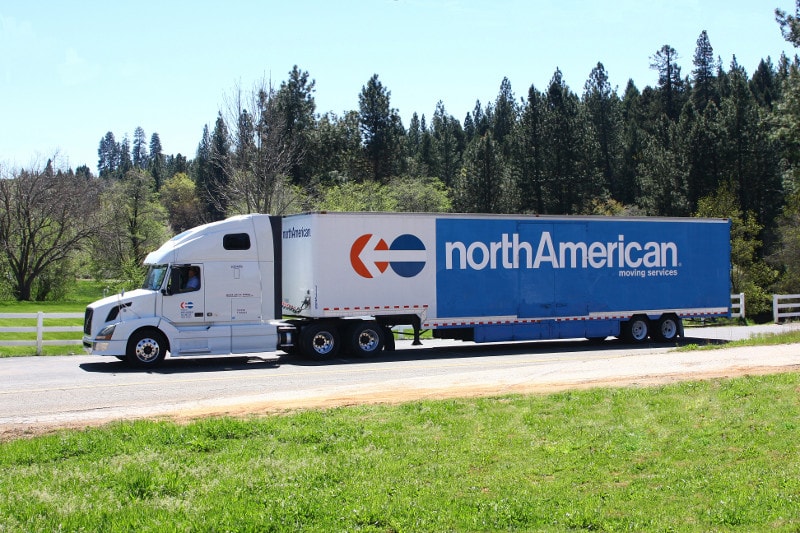 moving_tips_north_american_van_lines_min